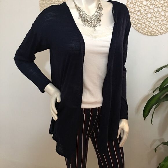 Aero Lite weight crochet back cardigan - Picture 2 of 6